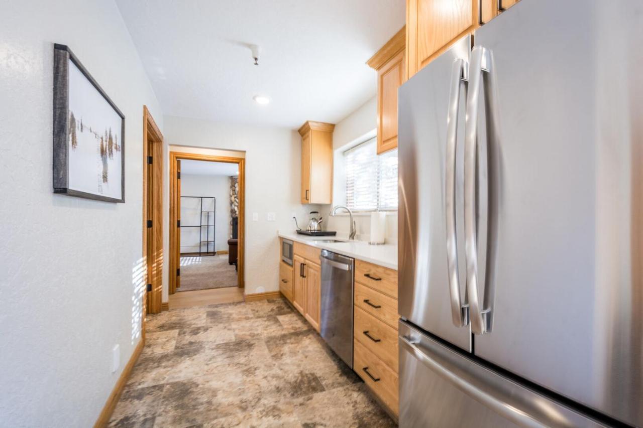 Powder Hound 1 Bedroom Brighton Chalet Esterno foto