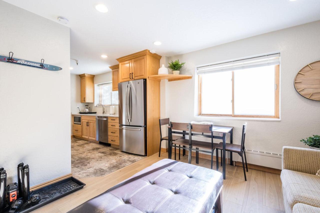 Powder Hound 1 Bedroom Brighton Chalet Esterno foto
